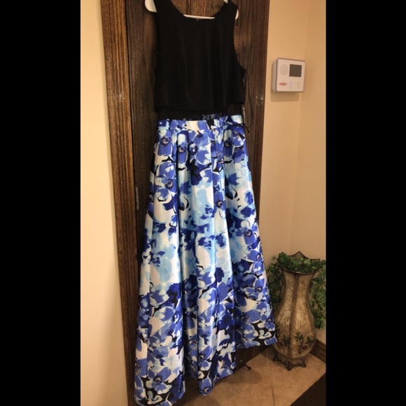 Women’s Formal Dress Plus Size 14W Betsy & Adam Black Blue Floral w Pockets Gown - Picture 5 of 8